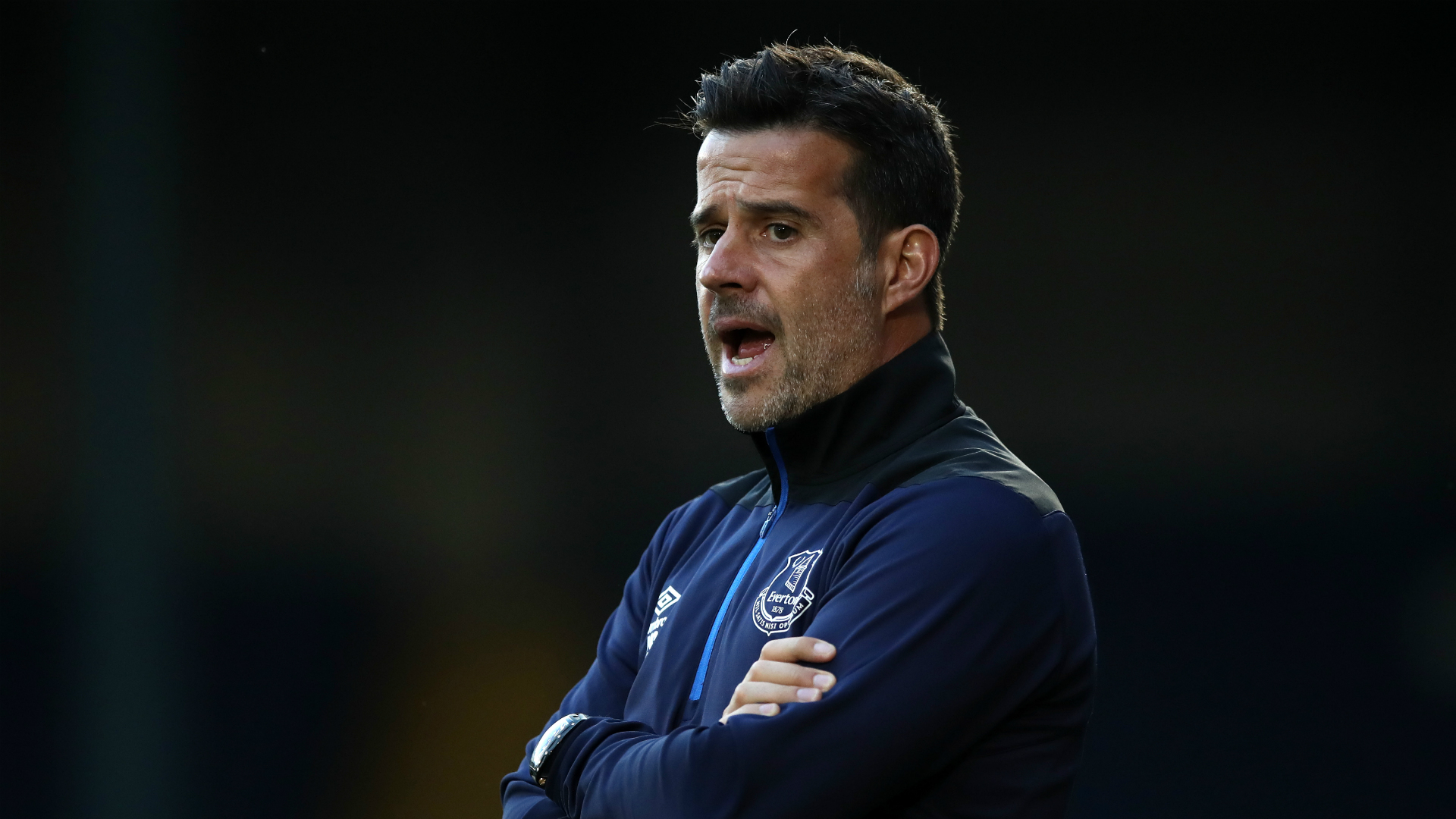 通过灵巧的 通过灵巧的